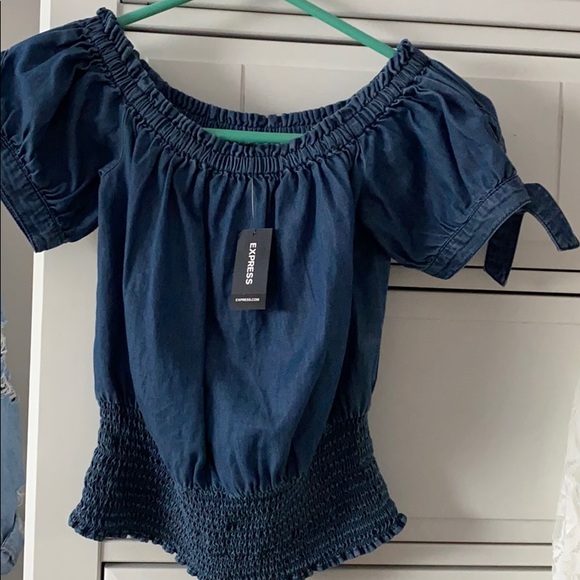 Express Top - Picture 2 of 2